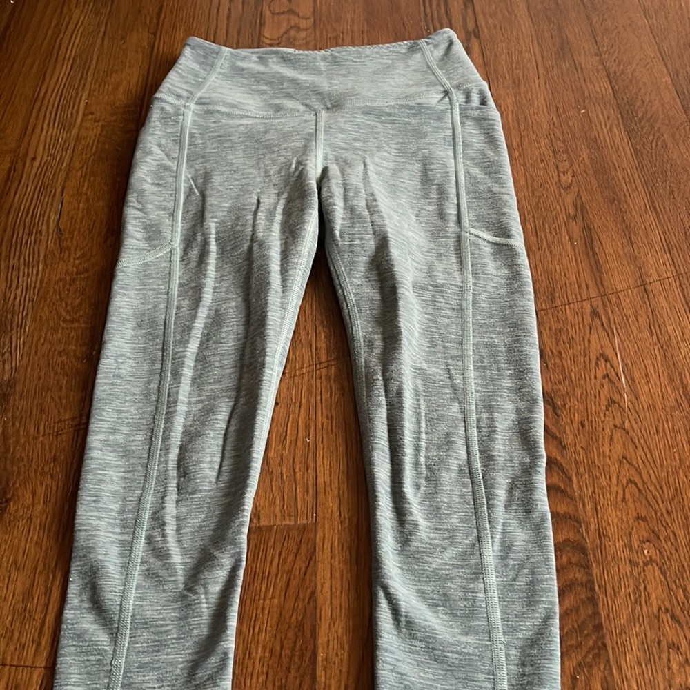 leggings with side pockets